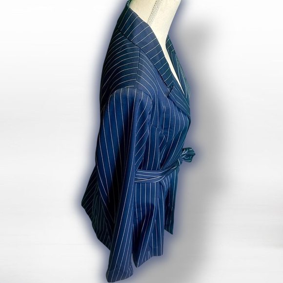 NWT Alexia Admor ‘Olya’ Striped Tie Waist Blazer in “Navy Blue” Pinstripe Sz 14 - Picture 14 of 16